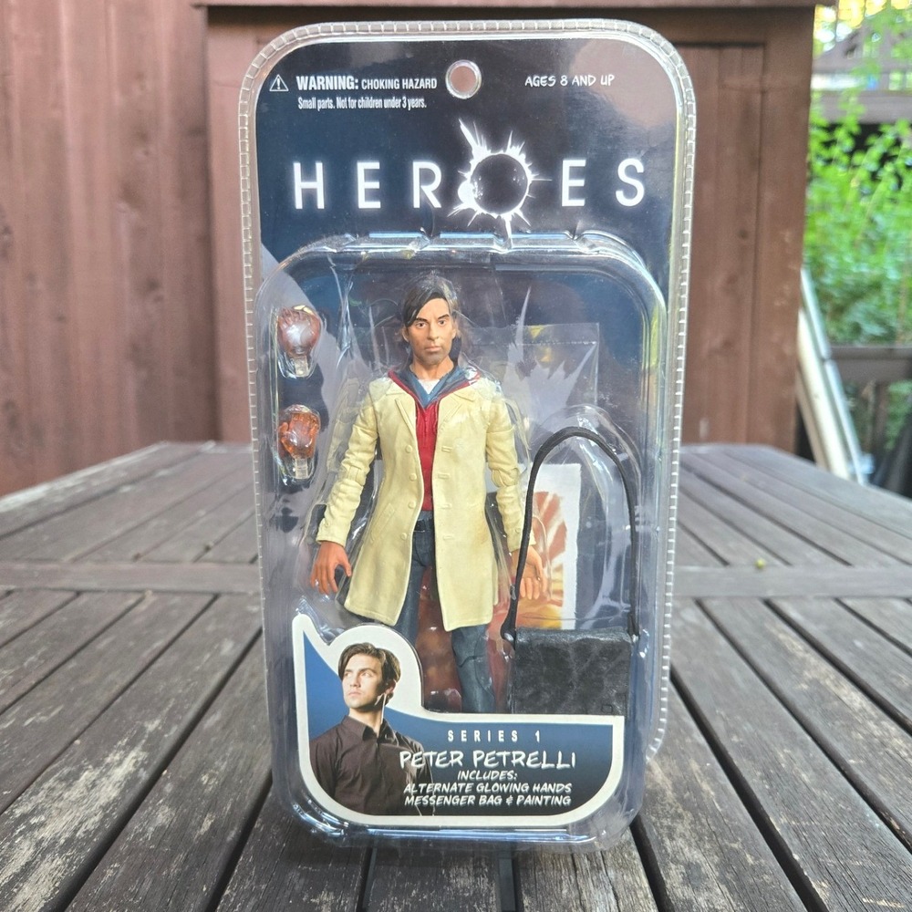 Mezco Heroes Series 1 Peter Petrelli Action Figure Sealed Milo‎ Ventimiglia